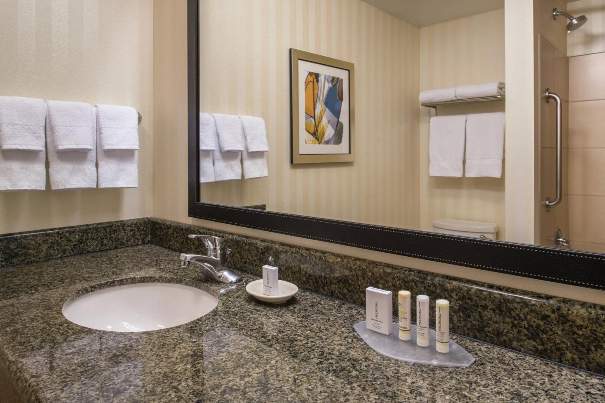 Fairfield Inn & Suites By Marriott Portland North Екстер'єр фото